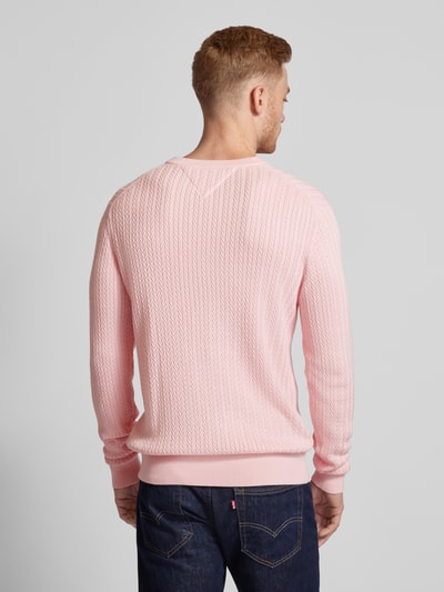 Tommy Hilfiger Slim Fit Strickpullover mit Fischgrät-Struktur Pink 5