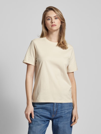 Pieces T-Shirt mit fixierten Ärmelumschlägen Beige 4