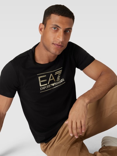 EA7 Emporio Armani T-Shirt mit Rundhalsausschnitt und Label-Print Black 3