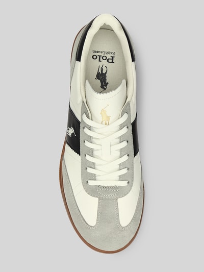 Produktfoto, Low Top Sneaker aus echtem Leder von Polo Ralph Lauren, styl Colour-Blocking, zaokrąglony nosek, płaska podeszwa, wytłaczane logo, wyhaftowane logo, nadruk z logo, wiązanie, fakturowana podeszwa, wykończenie: welur, skóra gładka, naturalna skóra