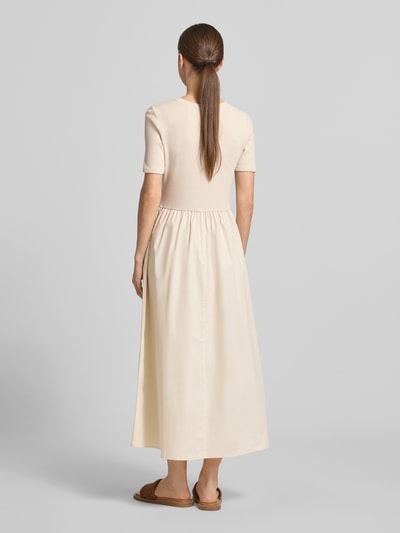 Christian Berg Woman Selection Midikleid in Falten-Optik Sand 5