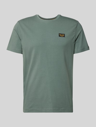 Produktfoto, T-Shirt mit Label-Stitching Modell 'GUYVER' von PME Legend in grünem Baumwoll-Elasthan-Mix, Regular Fit, mit Rundhalsausschnitt.