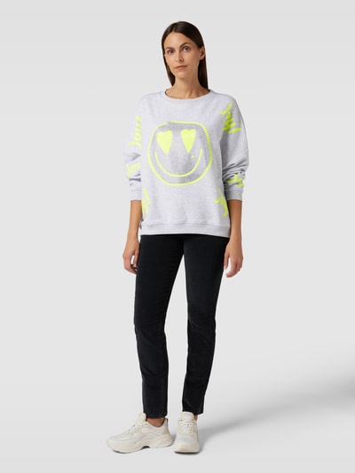 miss goodlife Sweatshirt mit Strasssteinbesatz Modell 'JOY' Hellgrau Melange 1