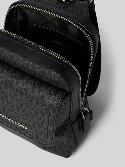 Michael Kors Umhängetasche mit Allover-Logo-Muster Black 4