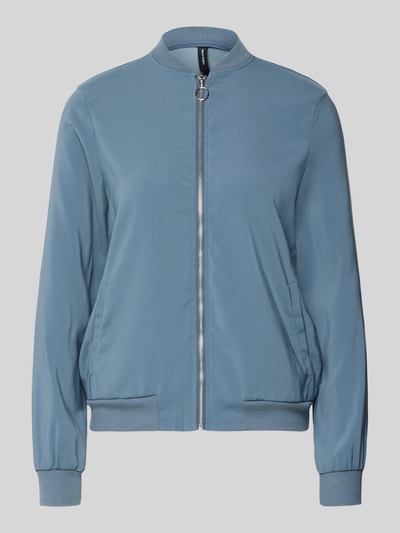 Produktfoto, Regular Fit Bomberjacke mit College-Kragen Modell 'COCO' von Vero Moda, niebieska, jednokolorowa, długie rękawy, żebrowane wykończenia, boczne kieszenie