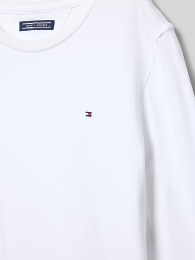 Produktfoto, Longsleeve aus Organic Cotton von Tommy Hilfiger in Weiß, Reine Baumwolle, Gerader-Schnitt, Rundhalsausschnitt, Logo-Detail