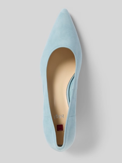 Productfoto, Pumps uit leer met blokhak van Högl, spits toelopend aan de voorkant, lichtblauw, zachte textuur, maat 40 hakhoogte 5 cm, schachthoogte 7 cm, schachtwijdte 20 cm.