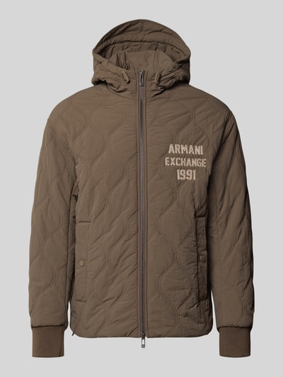 Produktfoto, Jacke mit Steppnähten und Label-Detail von Armani Exchange in Braun, Regular Fit, Zweiwege-Reißverschluss, Kapuze, Stepptextur