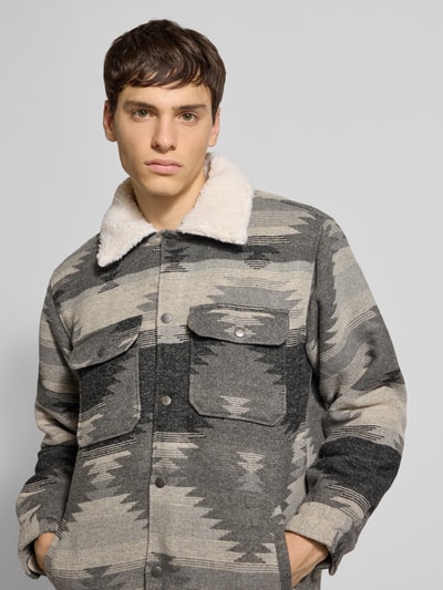 Redefined Rebel Hemdjacke mit Umlegekragen und Brusttaschen Modell 'CARTER' Mittelgrau 3