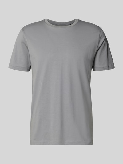Produktfoto, T-Shirt mit Rundhalsausschnitt von Christian Berg Men aus reiner Baumwolle, Regular Fit, einfarbig grau, glatte Textur, Rückenlänge 70 cm.