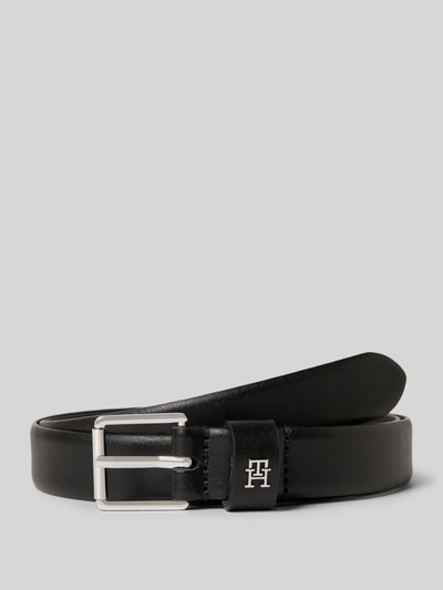 Produktfoto, Gürtel aus echtem Leder von Tommy Hilfiger, czarny, jednolity, gładka faktura, metalowa klamra i logo, skóra naturalna