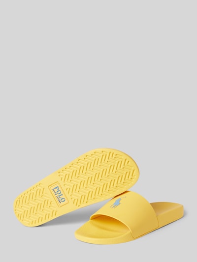 Polo Ralph Lauren Slides mit Label-Prägung Gelb 3