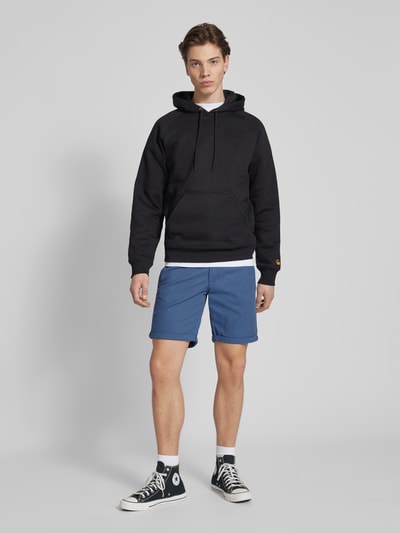 Jack & Jones Bermudy o kroju regular fit z fakturowanym wzorem model ‘FURY’ Niebieski 1