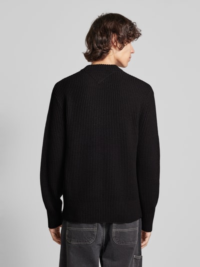 Tommy Jeans Strickpullover mit Label-Patch Black 5