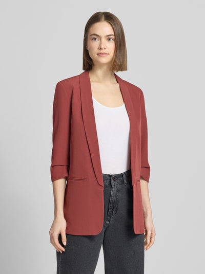 Frauenmodel trägt Regular Fit Longblazer mit 3/4-Ärmeln Modell 'ELLY' von Only in Melange-Optik, Schalkragen, angedeutete Paspeltaschen, Ganzkörperansicht von vorne.