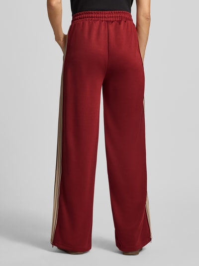 Copenhagen Muse Spodnie dresowe z szeroką nogawką i tunelem model ‘ADA’ Ciemnoczerwony 5