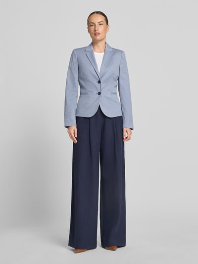Christian Berg Woman Selection Slim Fit Blazer mit Eingrifftaschen und Reverskragen Hellblau 1