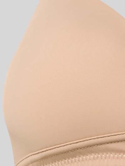 Produktfoto, Triangel-BH mit leicht wattierten Cups von Jake*s Casual in Beige, glatter Material-Mix mit Stretch-Anteil, Detailaufnahme