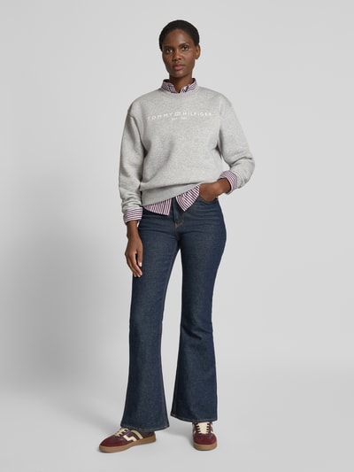 Tommy Hilfiger Relaxed Fit Sweatshirts aus Baumwoll-Mix Hellgrau Melange 1