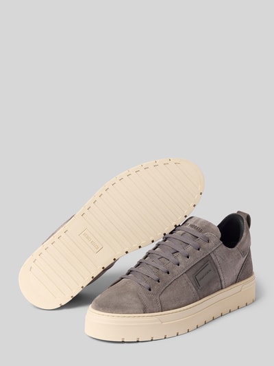 Productfoto, Sneaker aus echtem Leder Modell 'Moose' van Antony Morato, heren sneakers, afgeronde pasvorm, geprofileerde zool, vetersluiting, hakhoogte maat 44: 4 cm, schachthoogte maat 44: 9 cm, schachtbreedte maat 44: 8 cm, grijs leer met beige zool