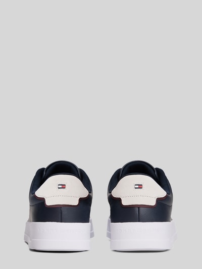 Tommy Hilfiger Sneakersy z mieszanki skóry z detalami z logo Ciemnoniebieski 4