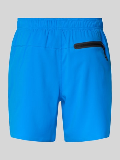 Produktfoto, Badeshorts mit Seitentaschen und Reißverschlusstasche hinten von PUMA in kräftigem Blau, elastischer Bund, Rückansicht.