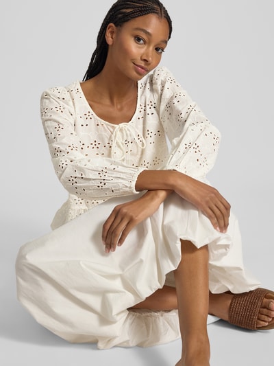 Pieces Relaxed Fit Langarmbluse aus reiner Baumwolle Modell 'FARMORINE' Offwhite 3