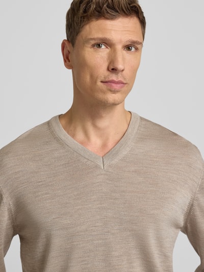 MAERZ Muenchen Gebreide pullover van scheerwol met V-hals Beige - 3