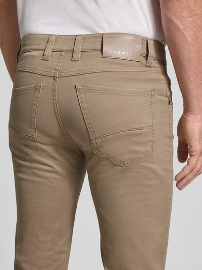 bugatti Modern Fit Hose im 5-Pocket-Design Beige 3