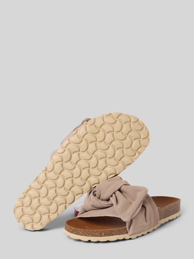 Produktfoto, Slipper aus Echtleder mit Zierschleife Modell 'Roxy' von Verbenas in Beige, abgerundete Passform, offene Ferse, Absatzhöhe 3 cm.