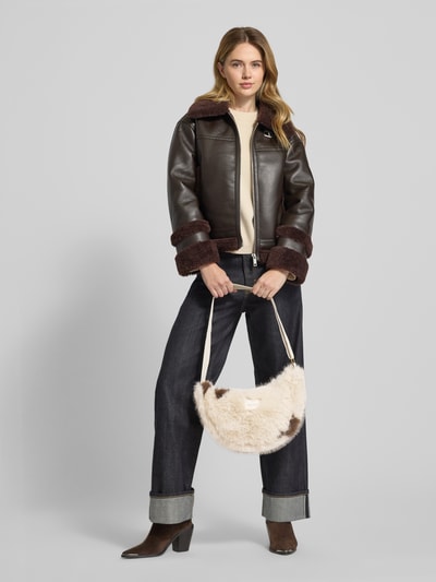 STUDIO NOOS Shoulder Bag mit Kunstfellbesatz Offwhite 1