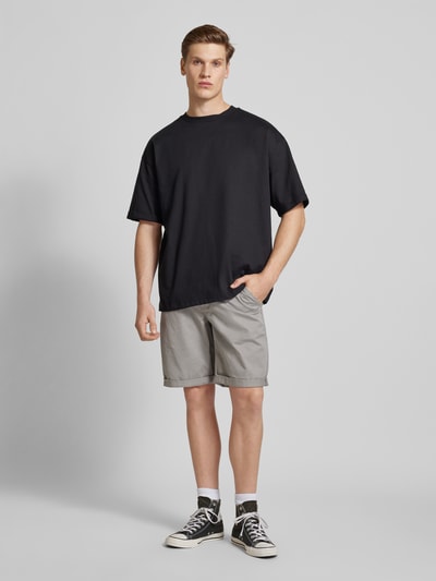 Redefined Rebel Regular Fit Bermudas mit Gürtel Modell 'MIKE' Mittelgrau 1