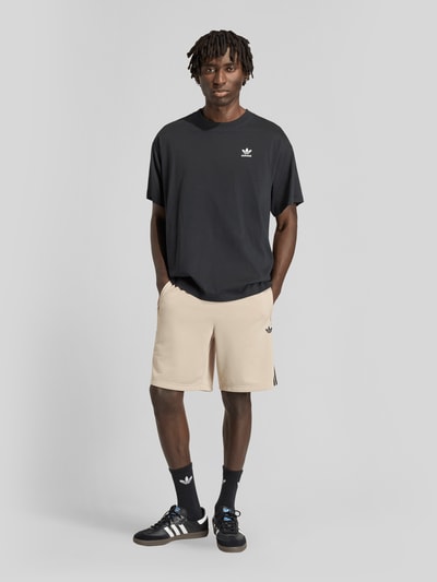 adidas Originals regular fit trainingsshorts met gestikt logo Beige - 1