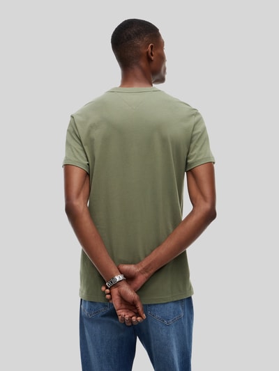 Tommy Jeans regular fit T-shirt van puur katoen met logoprint Olijfgroen - 5