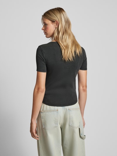 QS T-Shirt mit V-Ausschnitt Modell 'Serafino' Black 5