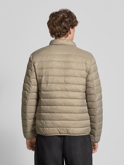 Only & Sons Kurtka pikowana o kroju regular fit z kieszeniami zapinanymi na zamek błyskawiczny model ‘GAVIN’ Beżowy 5