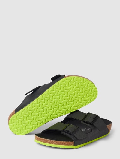 Birkenstock Teenslippers met doornsluiting in metallic, model 'Gizeh' Zwart - 4
