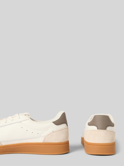 Produktfoto, Low Top Sneaker mit echtem Rindsleder von Tommy Jeans in Two-Tone-Optik, runde Schuhspitze, Velours, Label-Applikation, flache Absatzform, Schnürung, Herren, Materialverarbeitung: Velours.
