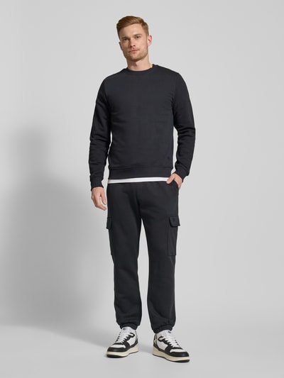 MCNEAL Regular Fit Sweatpants mit Cargotaschen Black 1