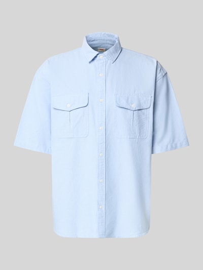 Produktfoto, Loose Fit Freizeithemd aus reiner Baumwolle Modell 'PACIFICA' von Levi's®, Optik: Unifarben, Kentkragen, durchgehende Knopfleiste, Label Patch, Kurzarm, Brusttaschen, Materialverarbeitung: Twill