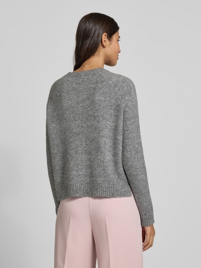 BOSS Sweter z dzianiny o kroju regular fit z mieszanki wełny z alpaki model ‘FEBISAN’ Jasnoszary melanż 5