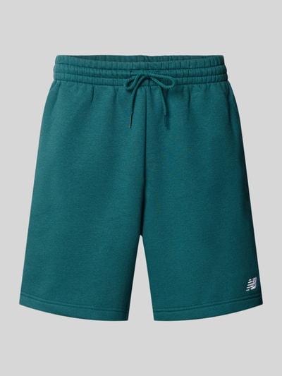 Produktfoto, Relaxed Fit Shorts mit Logo-Stitching von New Balance aus mieszanka bawełny, krój relaxed fit, tunel, szerokość w rozmiarze M 42 cm, długość wewnętrzna nogawki 18 cm