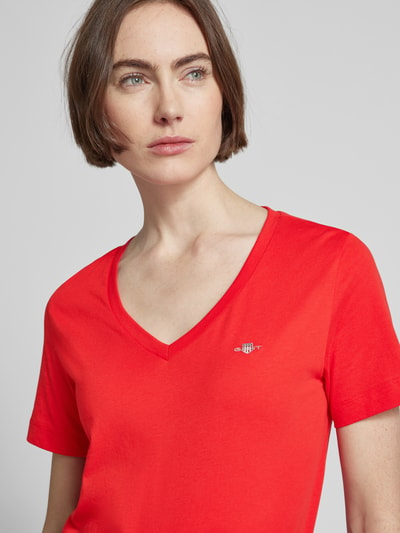 Gant T-Shirt mit V-Ausschnitt Rot 3