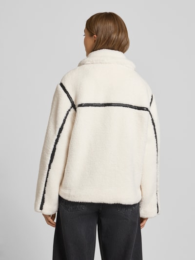 Tom Tailor Denim Kurtka z futerka o kroju regular fit z wykładanym kołnierzem Złamany biały 5