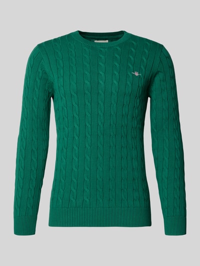 Produktfoto, zielony Sweter z dzianiny Strickpullover mit Zopfmuster und Label-Stitching od Gant, bawełna, krój slim fit, ścieg warkoczowy, okrągły dekolt