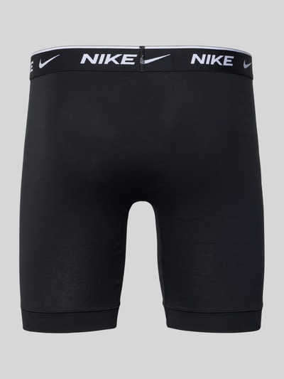 Produktfoto, Trunks mit elastischem Bund Modell 'E-DAY' von Nike in Schwarz mit Logo-Details, eng anliegende Passform, glatte Textur