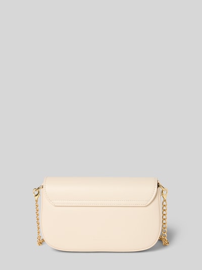 Produktfoto, cremefarbene Crossbody Bag mit Innenfach Modell 'VANJA' von Seidenfelt, Gliederketten-Schulterriemen, glatte Textur