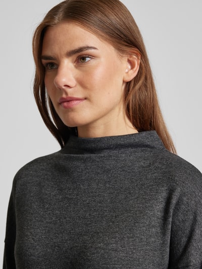 Vero Moda Sweter z dzianiny o kroju regular fit z półgolfem model ‘BELLA’ Metaliczny czarny 3