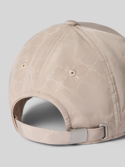 Produktfoto, Basecap mit Label-Stitching Modell 'Mario' von JOOP! Collection, beżowy kolor, logo, wzór, daszek wzmocniony, regulacja rozmiaru