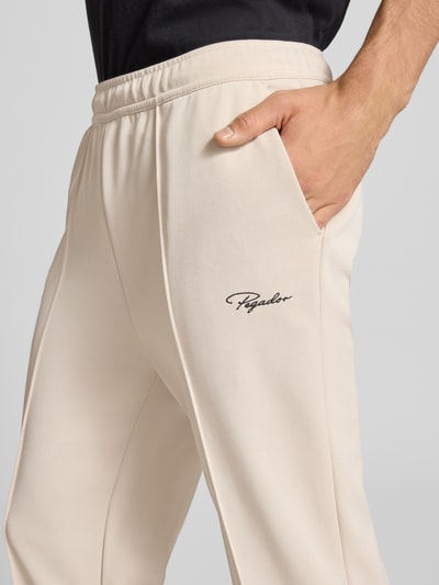 Pegador Sweatpants mit Label-Stitching Modell 'Motus Track Pants' Ecru 3